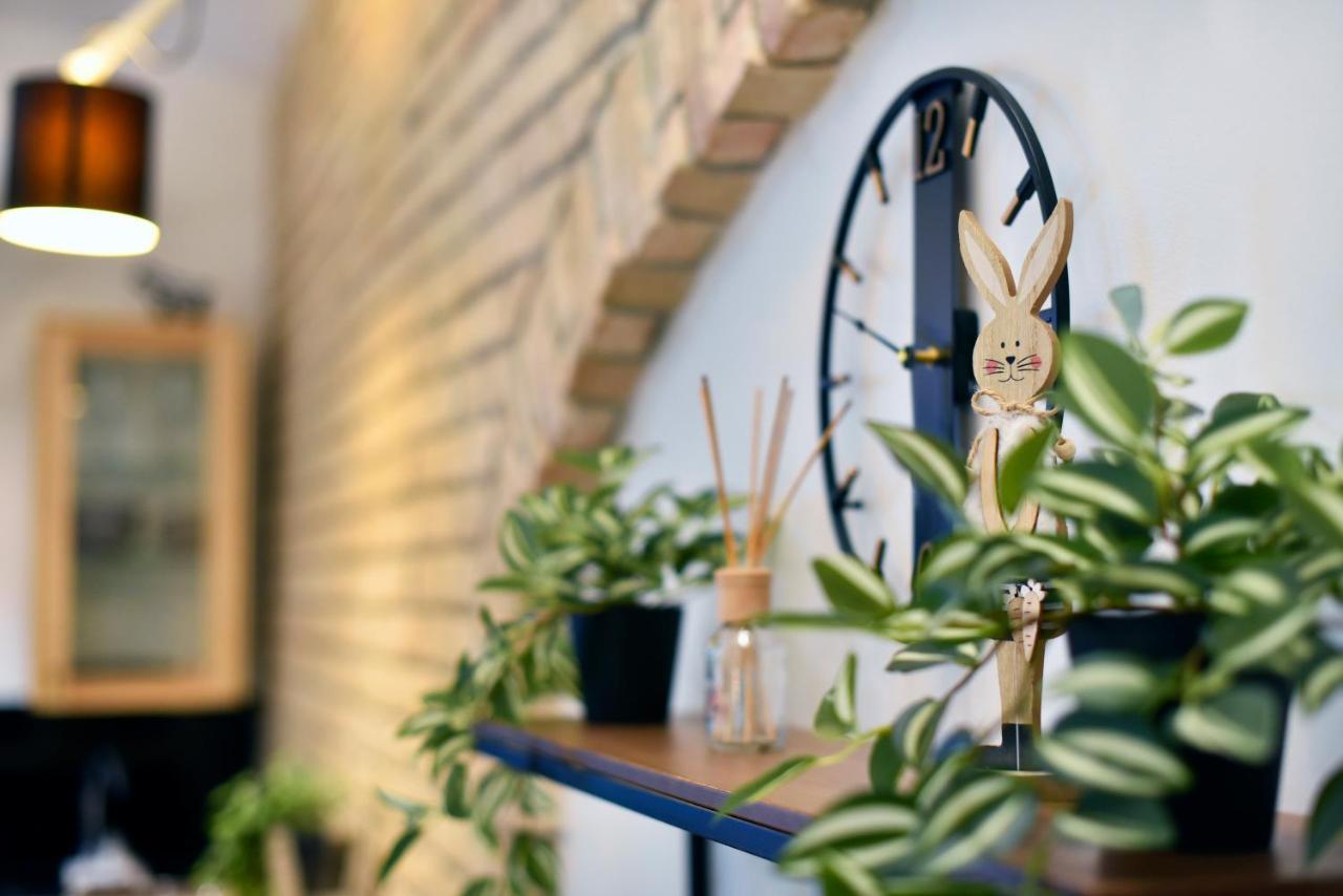 Manuela Varsavska Studio Apartments ザグレブ エクステリア 写真