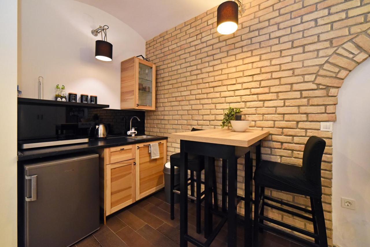Manuela Varsavska Studio Apartments ザグレブ エクステリア 写真