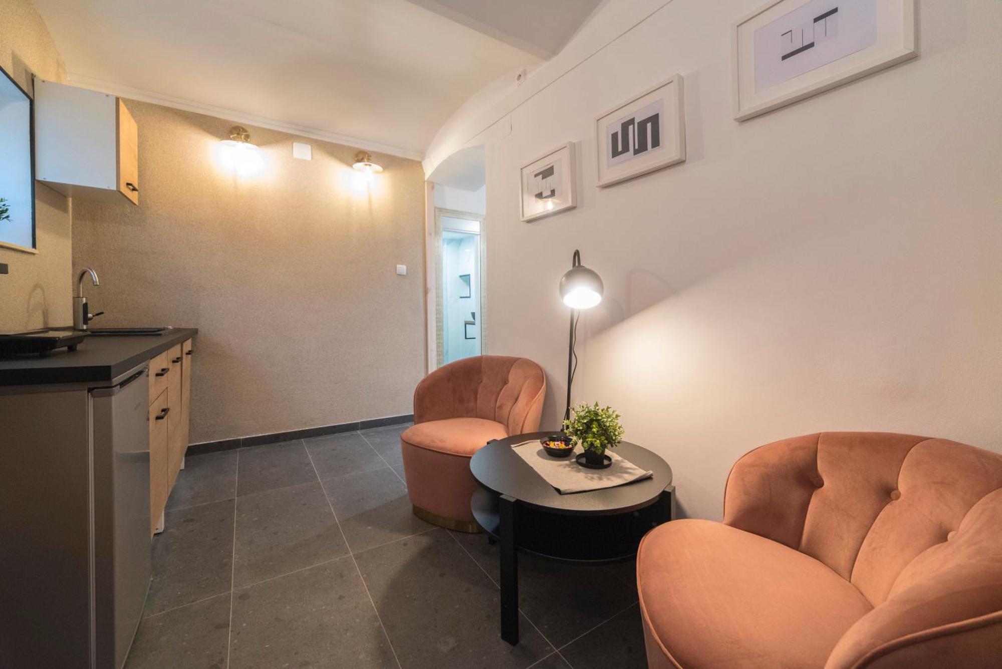 Manuela Varsavska Studio Apartments ザグレブ エクステリア 写真