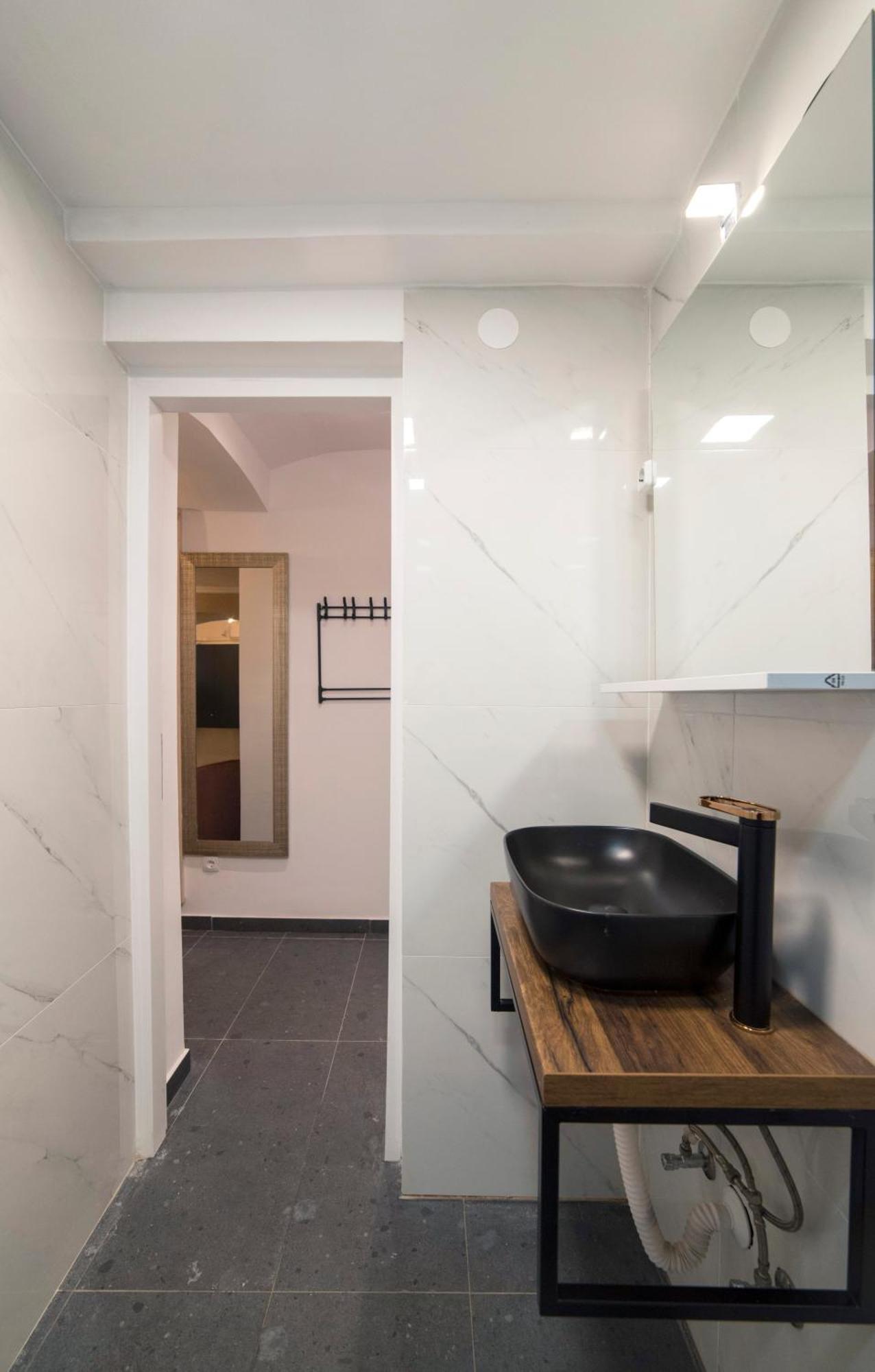 Manuela Varsavska Studio Apartments ザグレブ エクステリア 写真